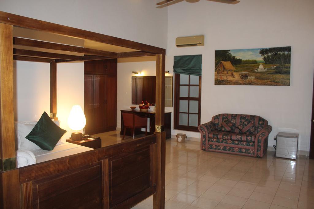 Blue Water Villa Piliyandala Εξωτερικό φωτογραφία
