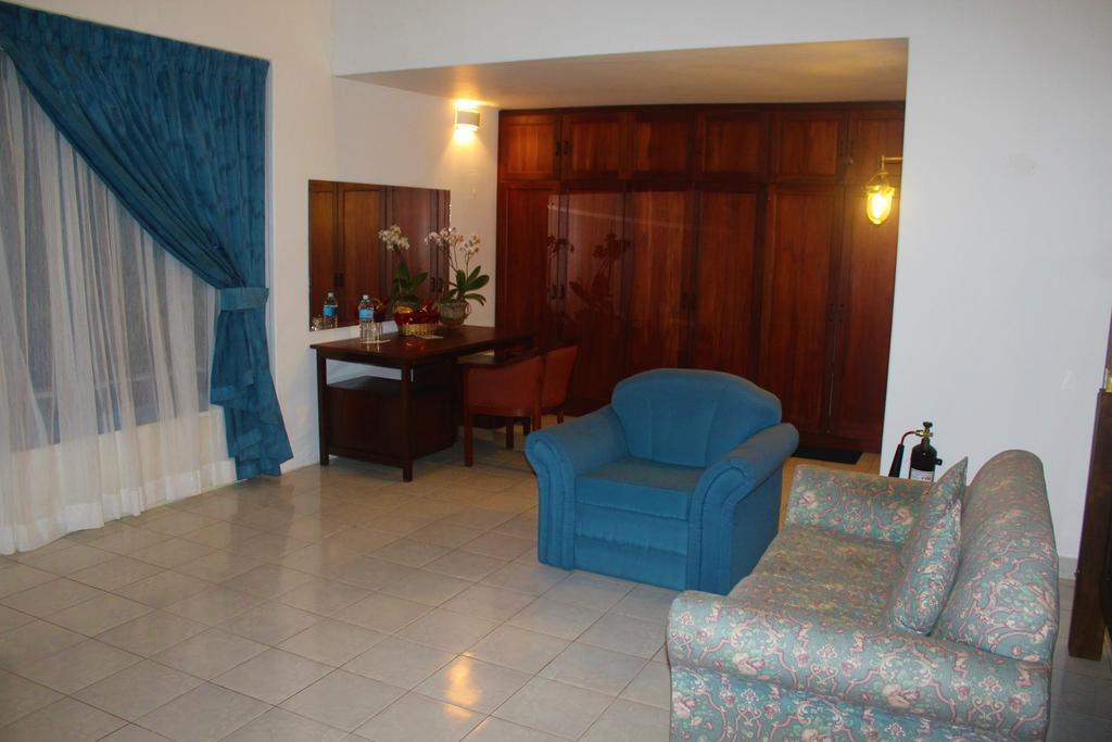 Blue Water Villa Piliyandala Εξωτερικό φωτογραφία